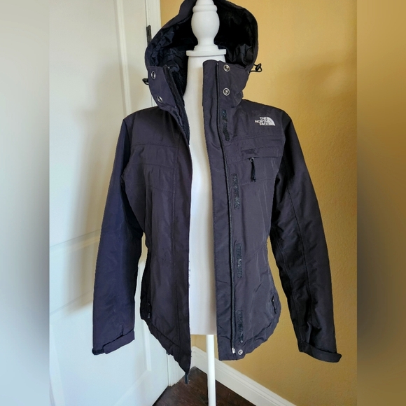 Women's The North Face Jacket Black with Hood and Fur Lining,  Size Small - Picture 9 of 12